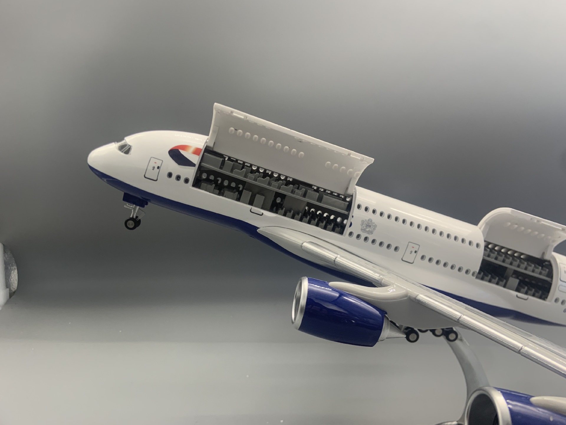 46CM Airplane Scale British Ai - огляд і ціна Outdoor Furniture Glider